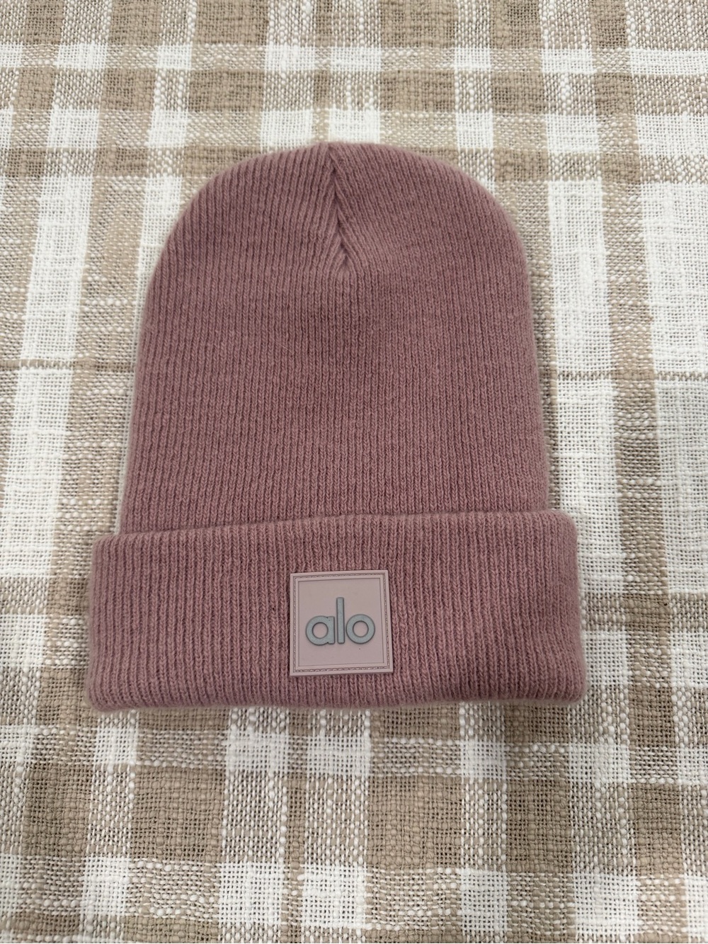 ALO Yoga women’s Ribbed Beanie - Dusty Rose